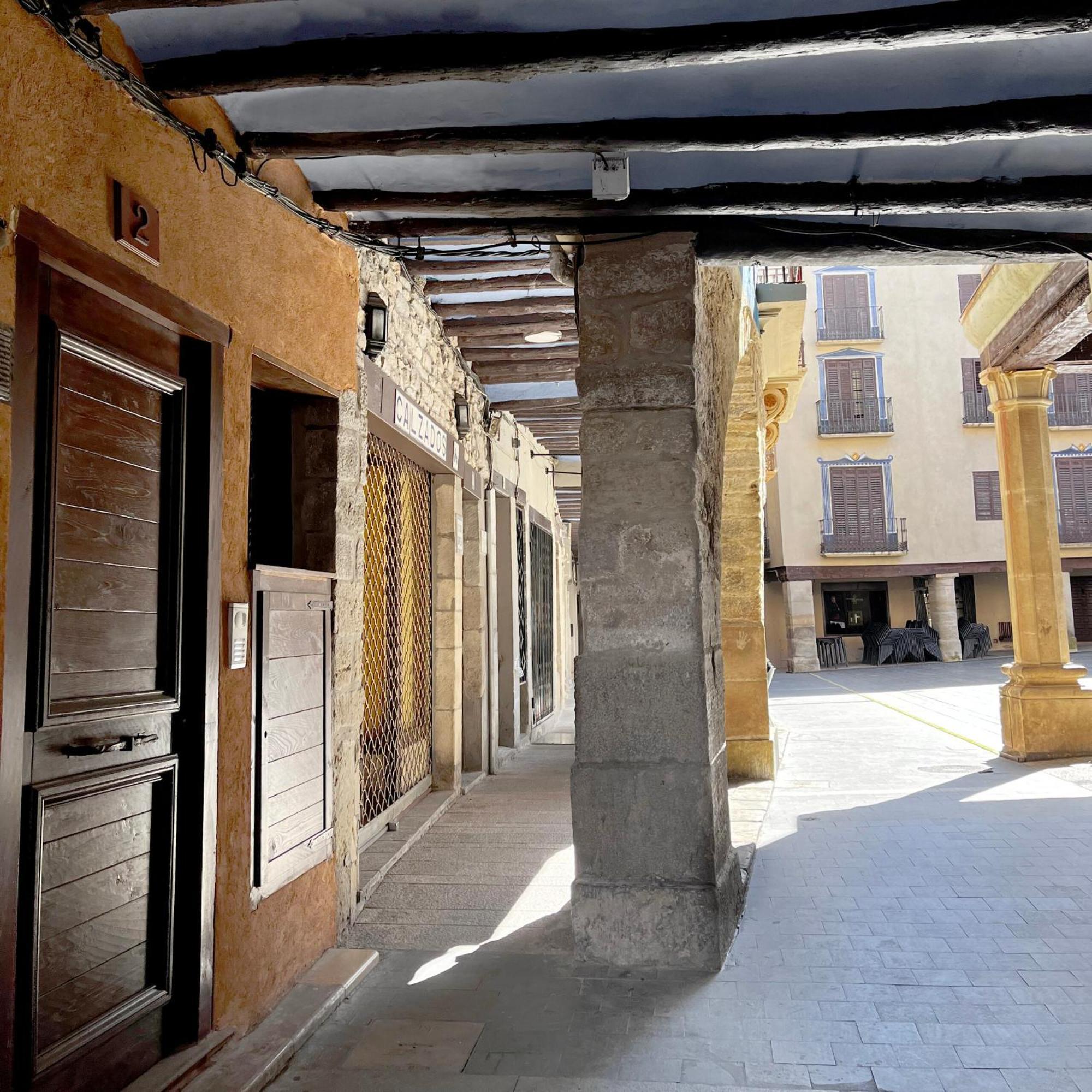Apartamentos Angelus Plaza Mayor De Graus Extérieur photo