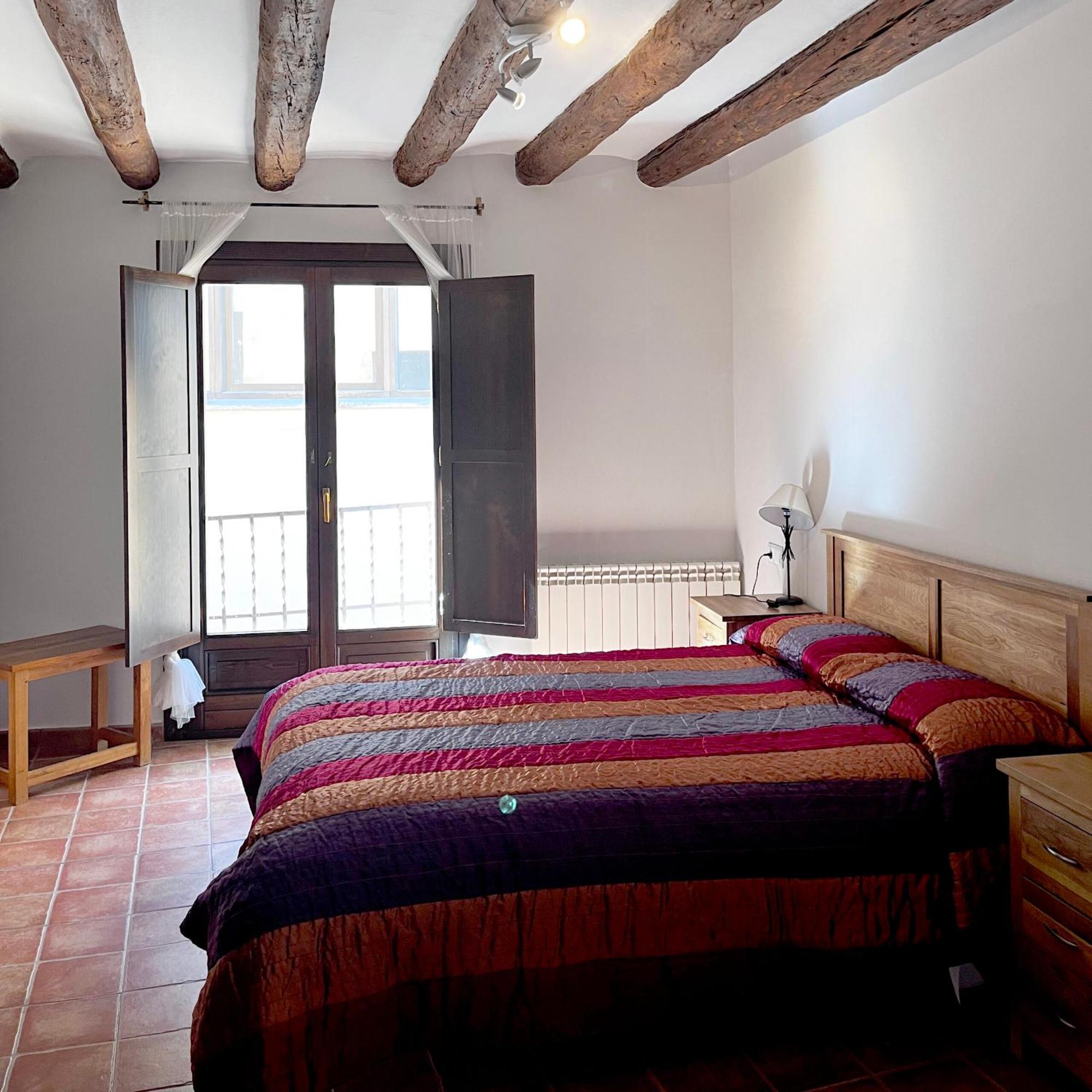 Apartamentos Angelus Plaza Mayor De Graus Extérieur photo